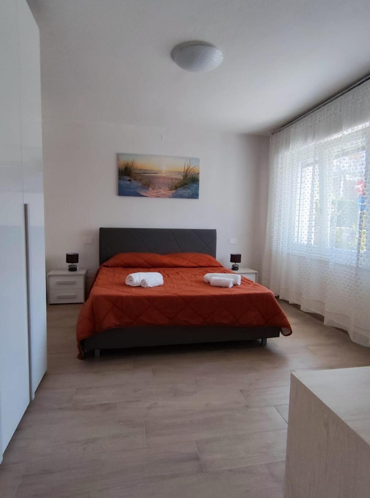 Sweet Apartment - Centre Peschiera del Garda Ngoại thất bức ảnh